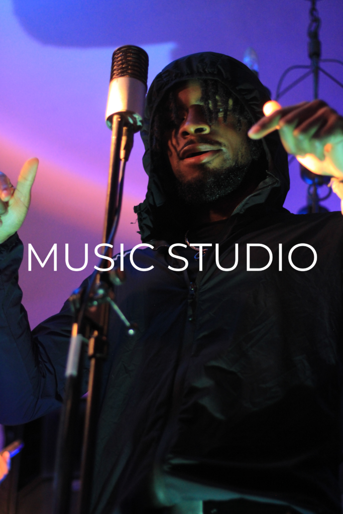 MUSIC STUDIO